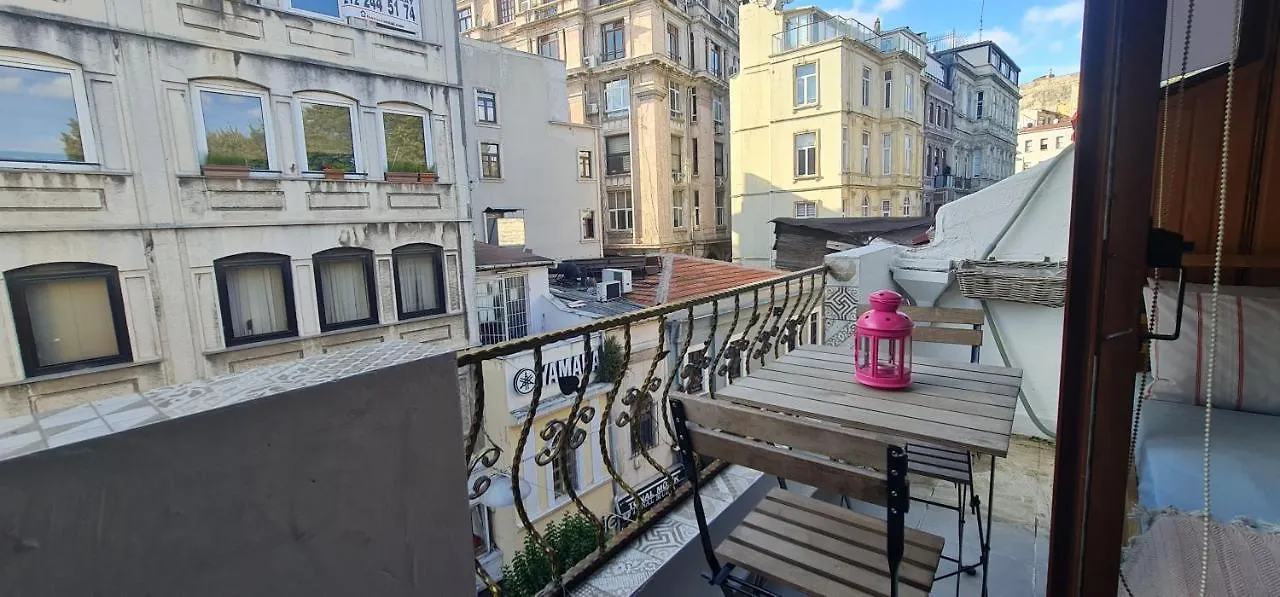Galata Duplex Apt. *Balcony* 1 Min To Metro Stn. Apartment Istanbul 0*,  Turkey